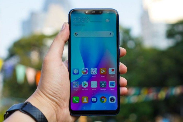 Tampang bagian muka Huawei Nova 3i