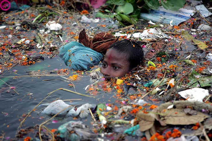 Bumi Penuh dengan Polusi dan Sampah