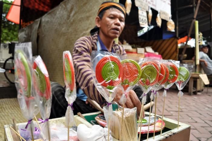 Dulu Harganya Cuma Rp500 Perak Ini 8 Jajanan Generasi 90 An Yang Bikin Kita Kangen Zaman Dulu Semua Halaman Intisari