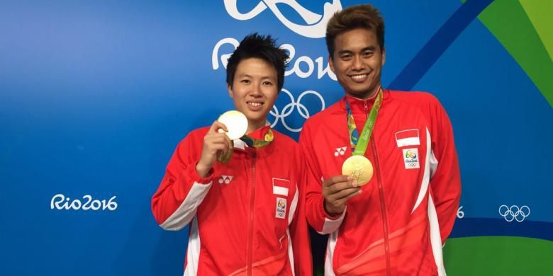 Liliyana dan Tontowi saat meraih medali emas Olimpiade Rio 2016
