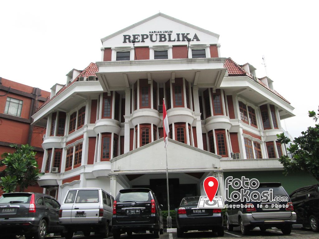 Fasad bangunan Harian Republika