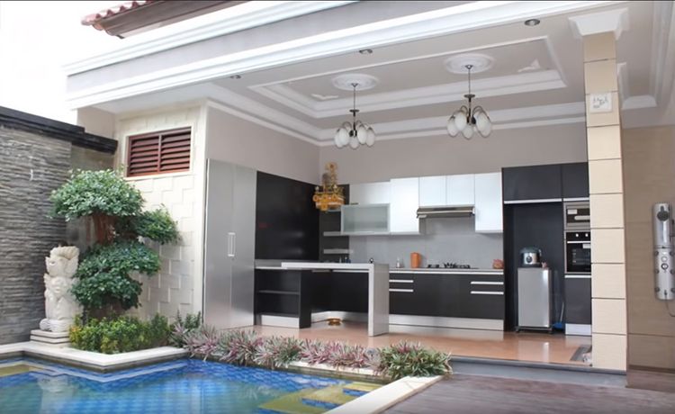 Dapur rumah Aisyahrani