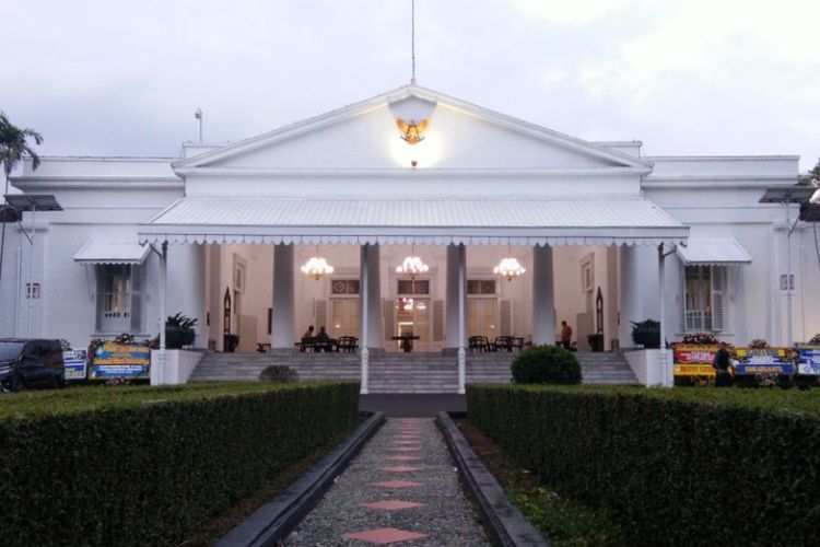  Gedung Pakuan atau rumah dinas gubernur Jawa Barat 