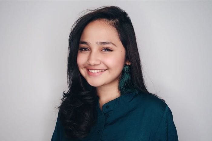 Gaya Feminin Dengan Outfit Simpel Ala Syifa Hadju Di Bawah Harga 200 Ribu Rupiah Semua Halaman Stylo