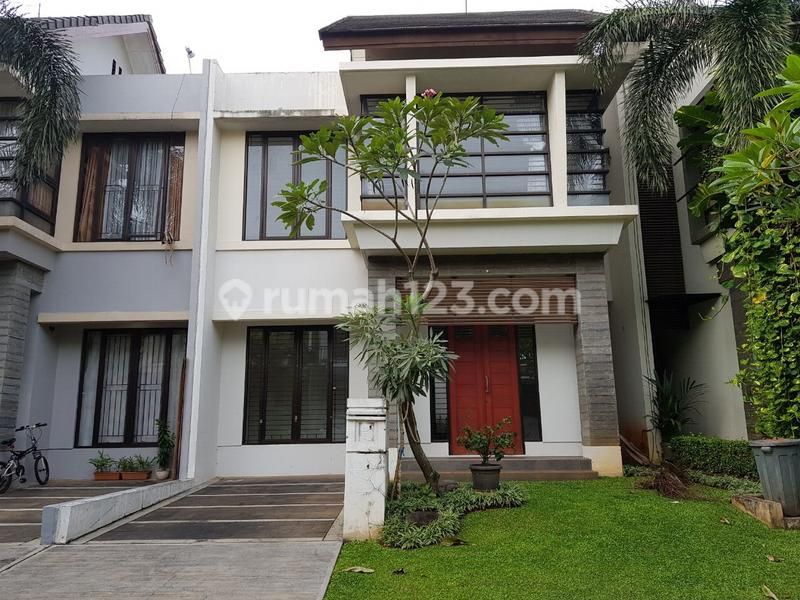 Rumah dijual di kawasan emerald residence bintaro