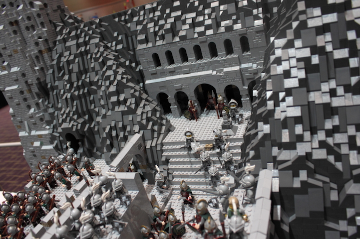 Perang Helm's Deep di Lord of the Rings yang Disusun dari LEGO