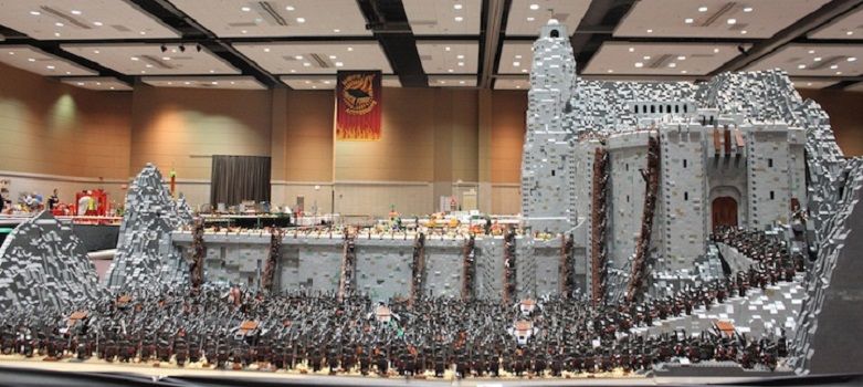 Perang Helm's Deep di Lord of the Rings yang Disusun dari LEGO