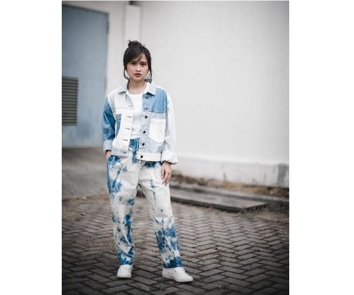 Punya Tubuh Mungil Yuk Tiru 6 Fashion Modis Ala Gritte Agatha Semua Halaman Cewekbanget Punya Tubuh Mungil Yuk Tiru 6 Fashion Modis Ala Gritte Agatha Semua Halaman Cewekbanget