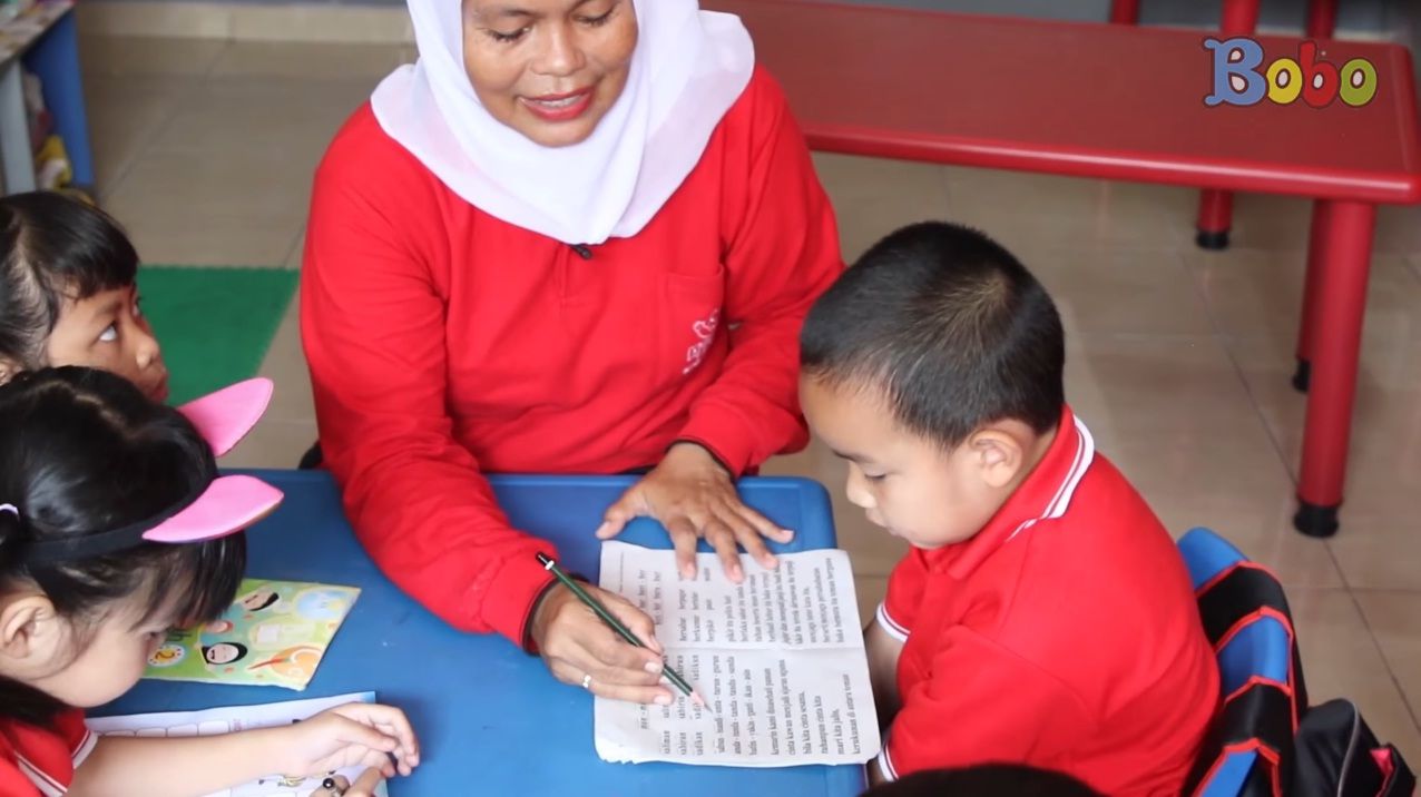 Posisi duduk yg benar saat membaca