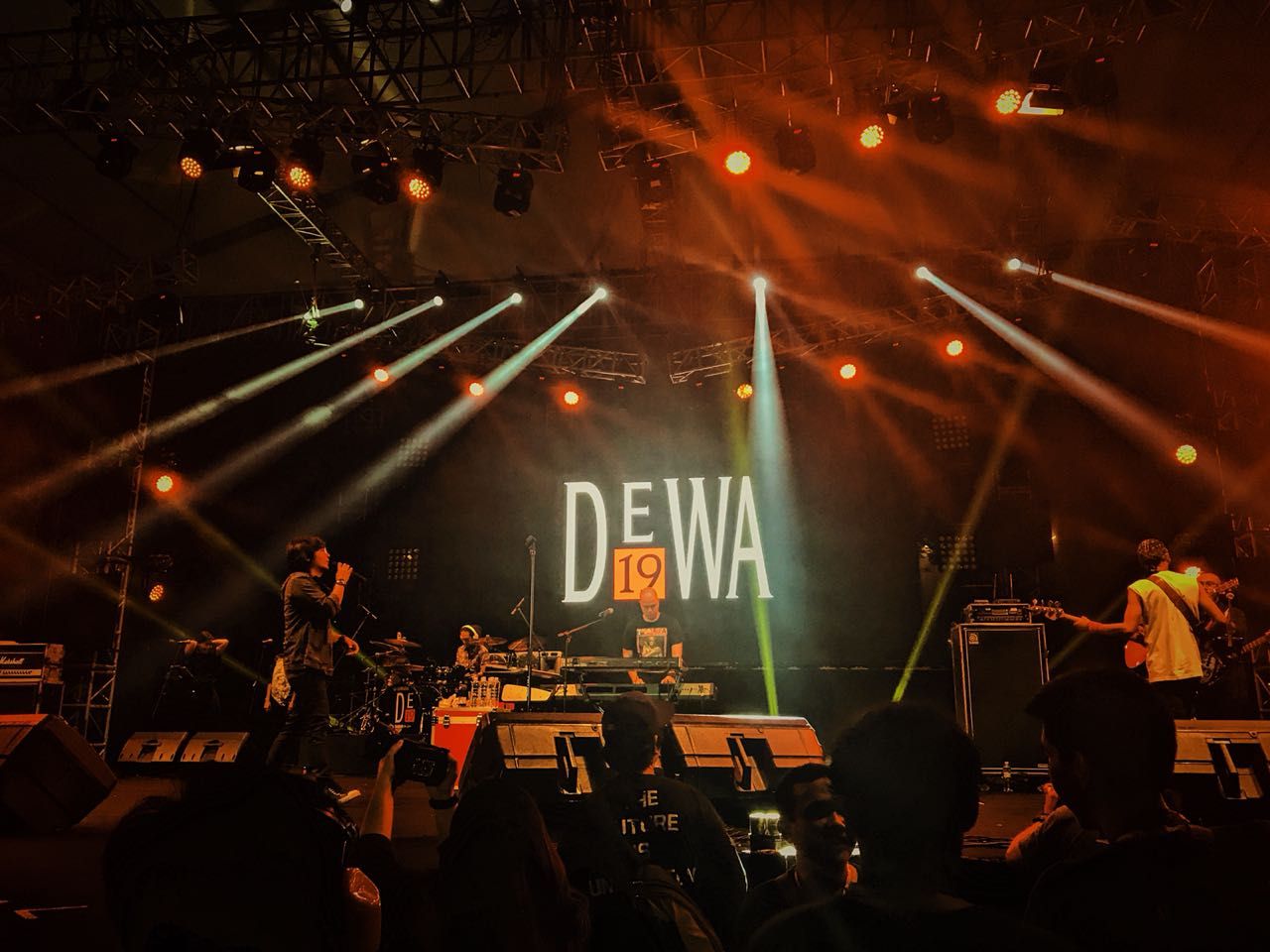 Dewa19 Reuni d Synchronize Fest 2018