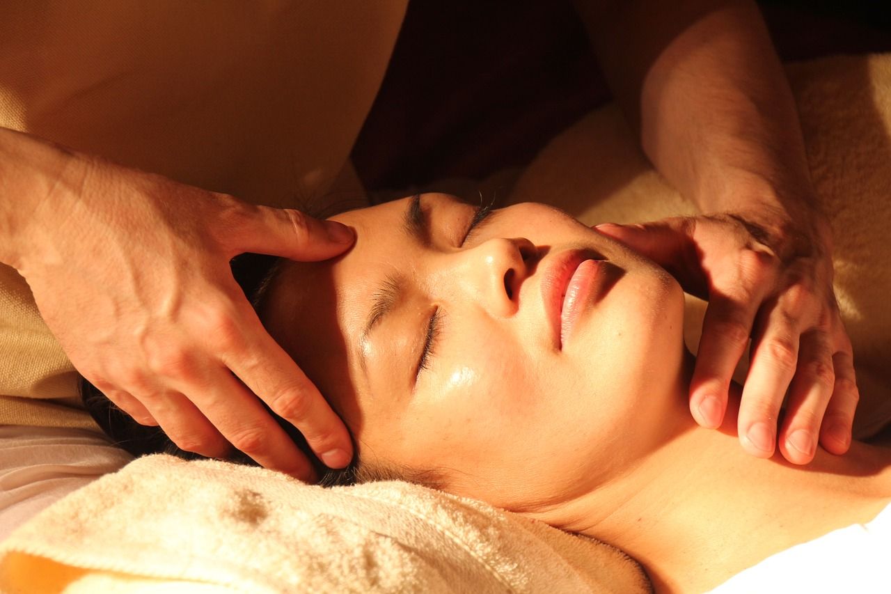 Wanita Jepang Terkenal Awet Muda, Rahasianya Pijat Wajah #5MenitAja untuk  Terlihat 10 Tahun Lebih Muda - Semua Halaman - Nakita