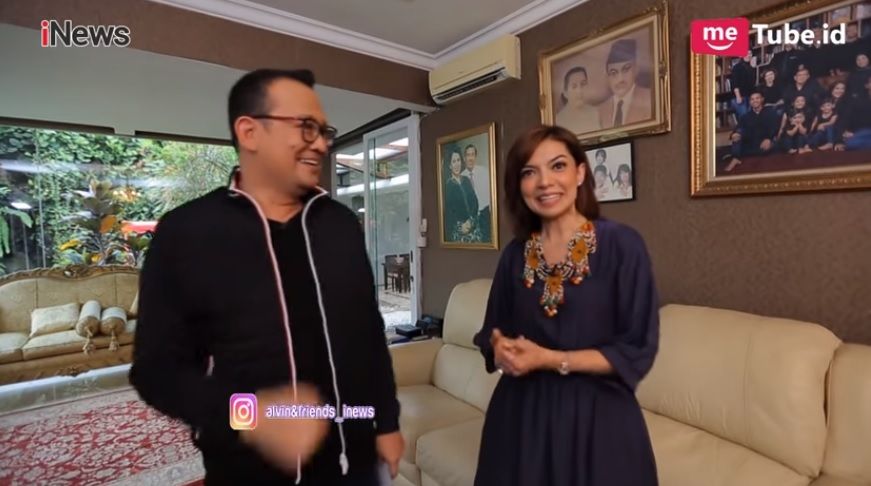 Ruang santai keluarga Najwa Shihab