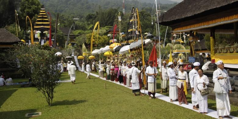 Pura terbesar kedua di Indonesia