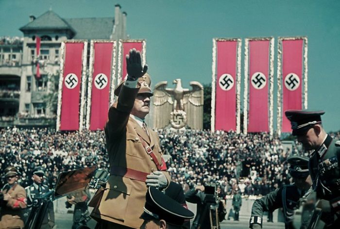 7 Fakta Mengenai Adolf Hitler, punya penyakit kelamin dan pernah jadi gelandangan