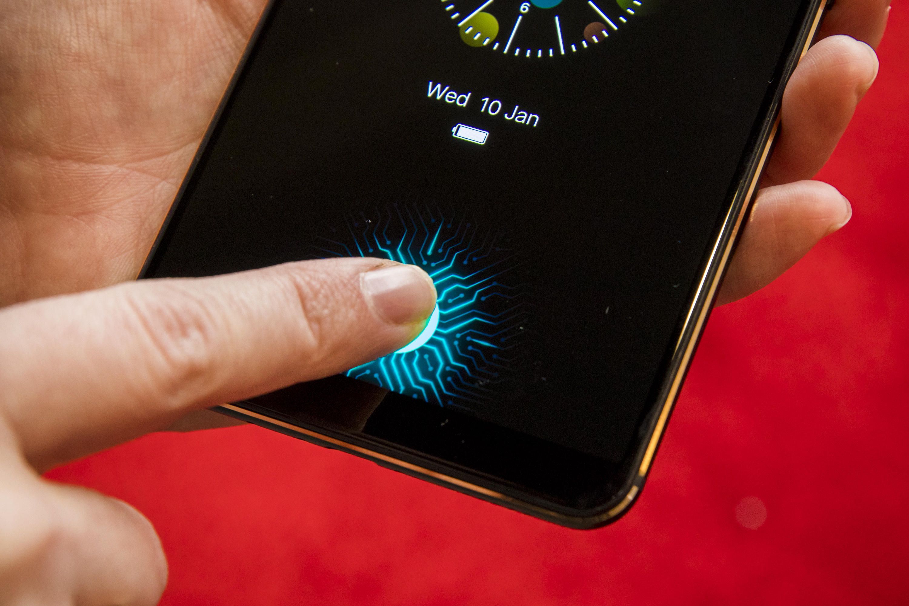 Ilustrasi Fingerprint on Display