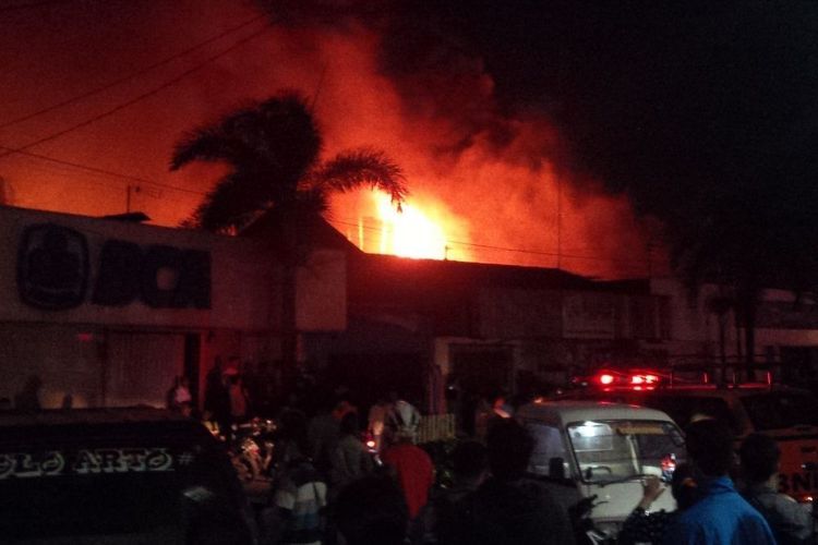 Pasar Legi Solo Alami Kebakaran, Ribuan Kios Ludes Terbakar 