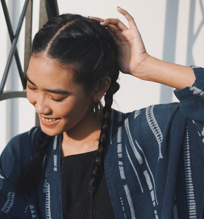 Jalan Bareng Sahabat Ini 8 Gaya Rambut Alika Islamadina Yang Bisa Ditiru Semua Halaman Cewekbanget