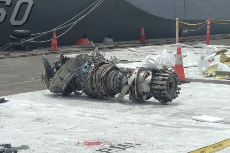 Turbin pesawat Lion Air JT 610 remuk, penyok dan terlepas dari cangkangnya