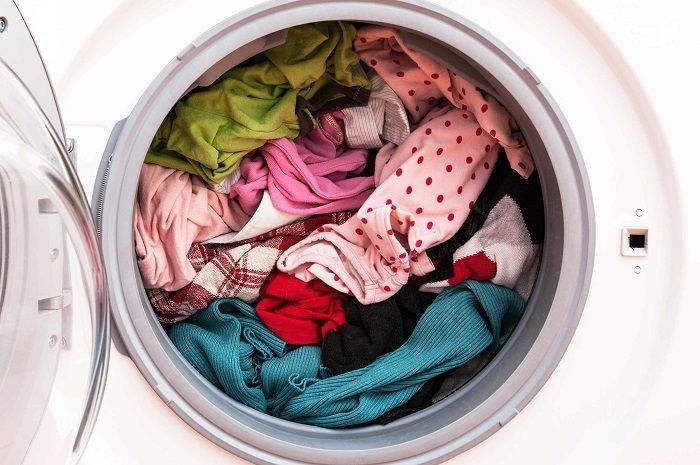 Berapa Kali Kita Harus Mengenakan Pakaian Sebelum Mencucinya?