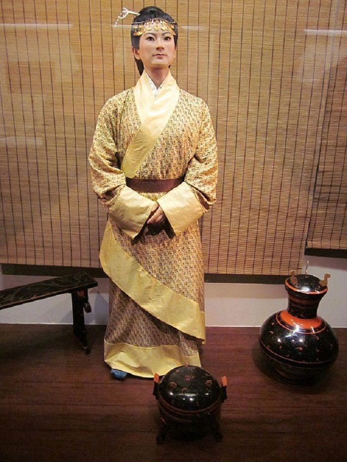 Patung lilin Lady Dai menggambarkan ia sewaktu muda. 