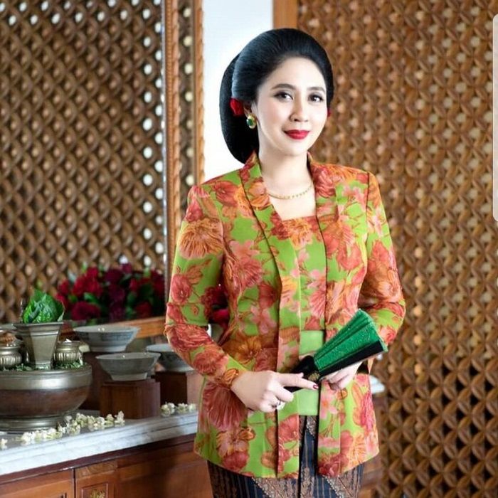 Anita Ratnasari Tanjung, istri pemilik TV swasta