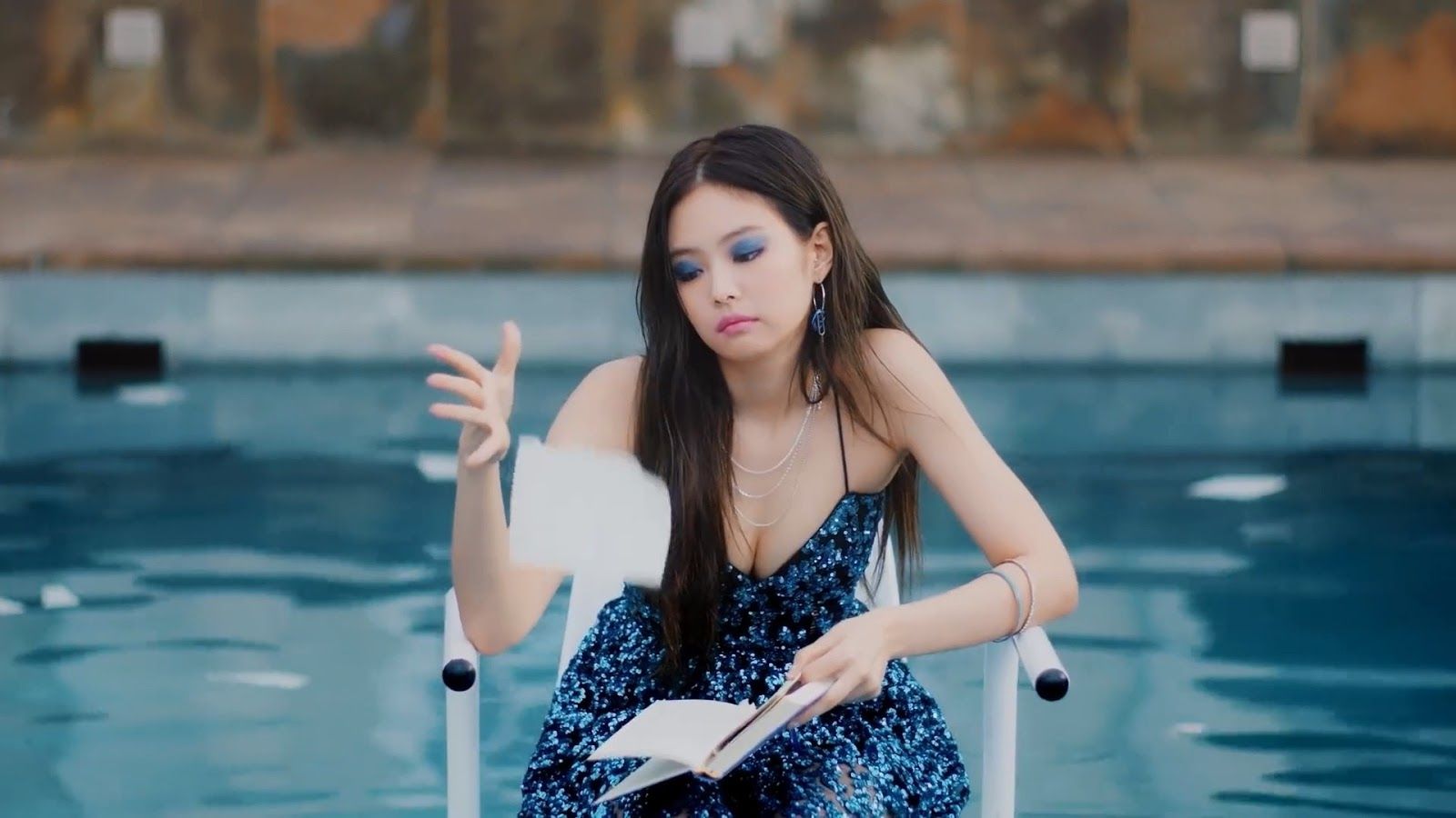 Ala Jennie BLACKPINK di MV 'SOLO 