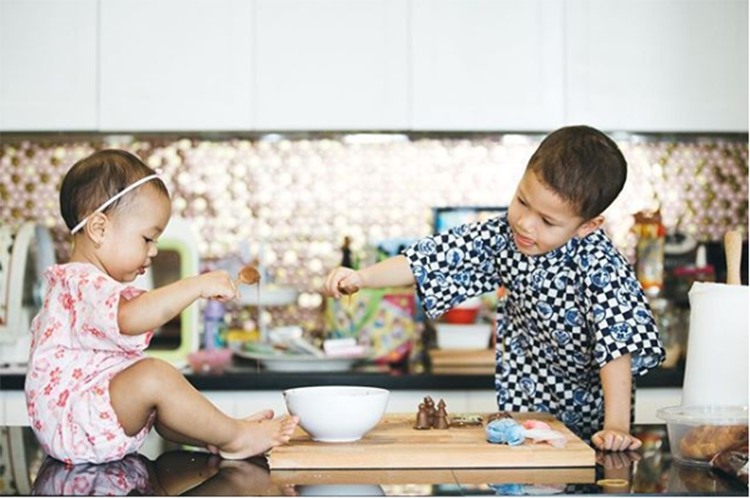 Dapur rumah Cathy Sharon