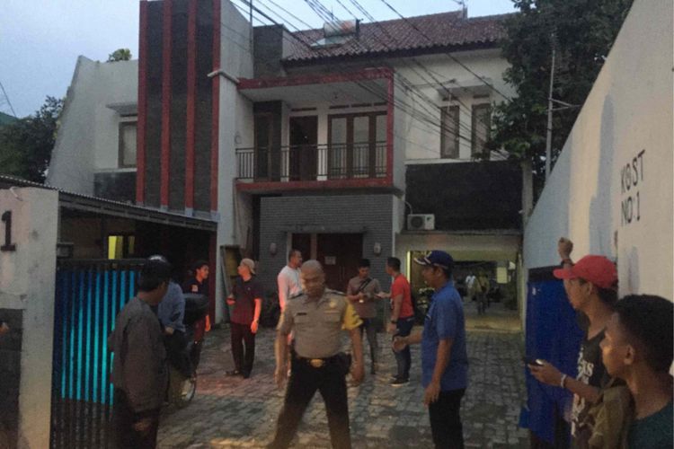 jenazah wanita ditemukan di indekos di Mampang Prapatan
