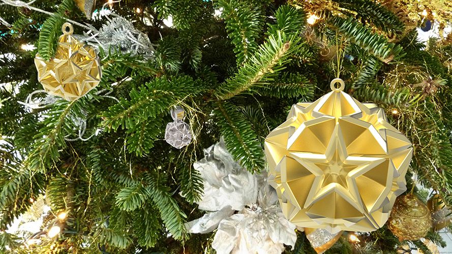 Jelang Natal 2018, makna hiasan pohon natal berupa bintang dan lilin