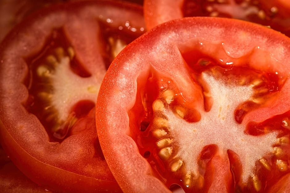 Makan Biji Tomat Ternyata Punya Bahaya Tinggi Bagi Kesehatan hingga Bisa Memperparah Penyakit