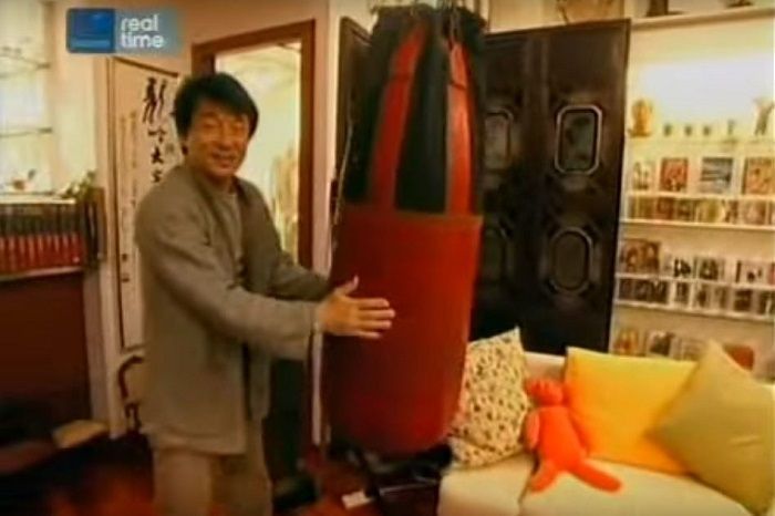 Rumah Jackie Chan, Letaknya Sulit Diketahui dan Banyak Pintu Rahasia