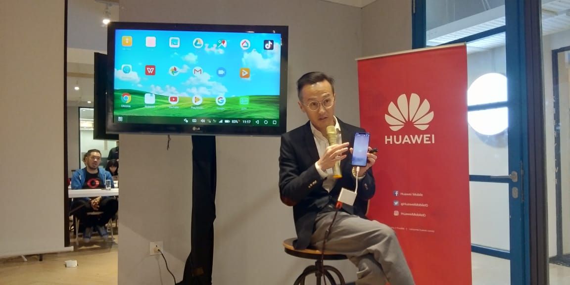 Menggunakan Huawei Mate 20 di TV