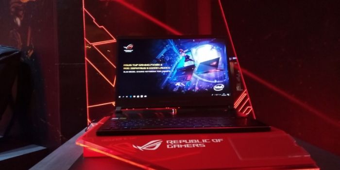 ASUS ROG STRIX S GX531 diklaim sebagai laptop gaming tertipis di dunia saat ini.