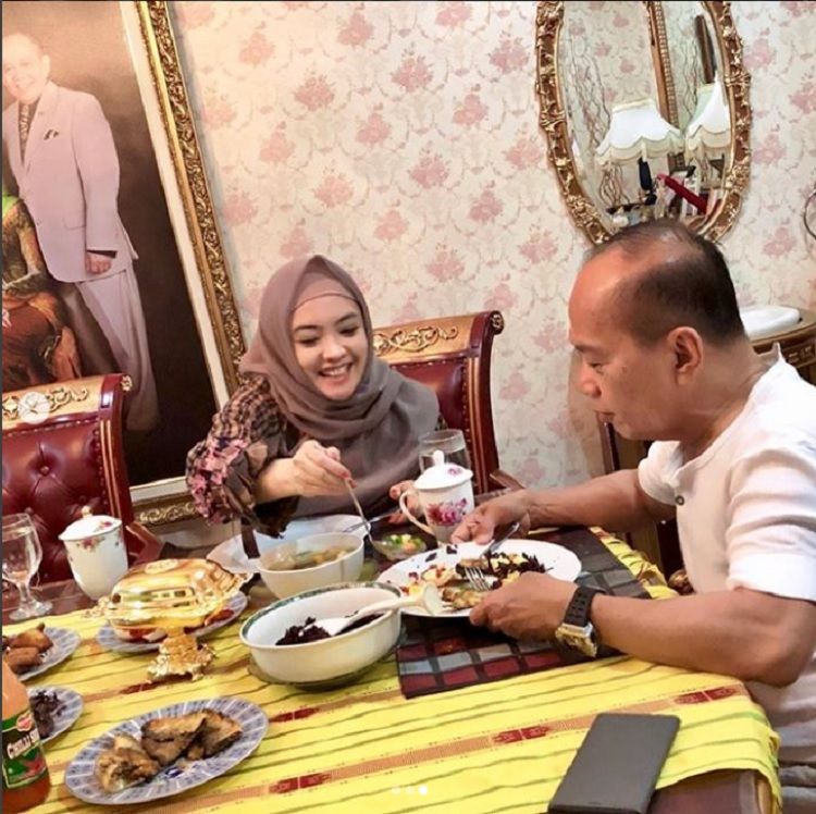 Ruang makan Ingrid Kansil