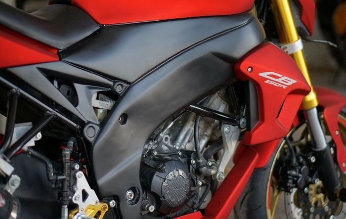 Bagian bawah CB150R modifikasi