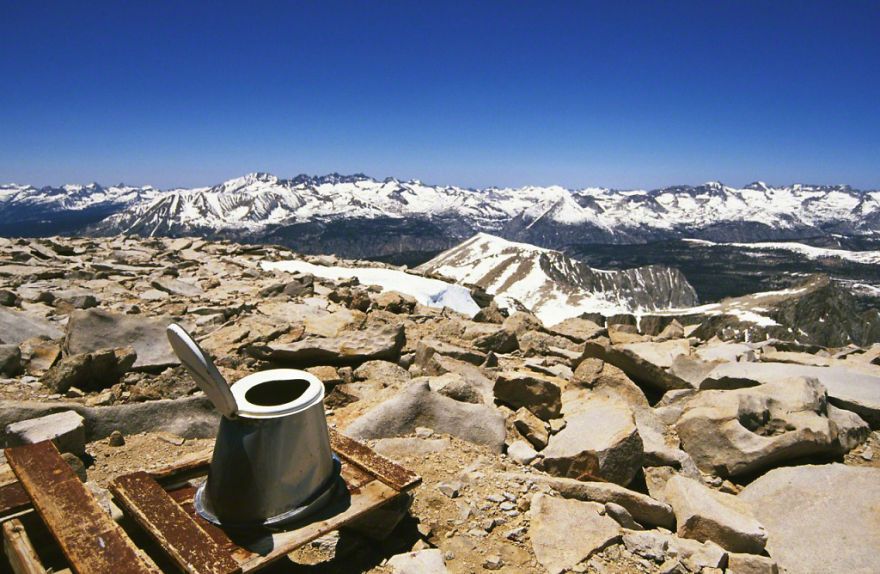 Toilet di Gunung Whitney, California