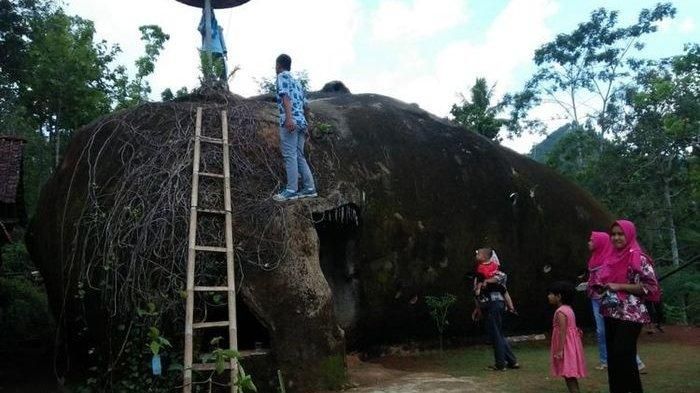 Rumah berbentuk batu yang viral di Wonogiri