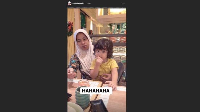 Anak bungsu Mulan Jameela makan acar jahe