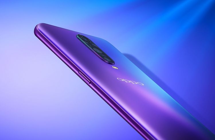 Sisi belakang OPPO R17 Pro