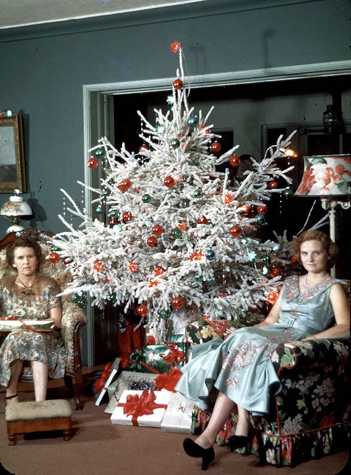 Dekorasi pohon natal di era 50-60'an