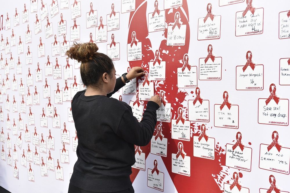 Jangan Bingung Soal Hiv Dan Aids Keduanya Sering Dianggap Sama Padahal Beda Lho Semua Halaman Hai