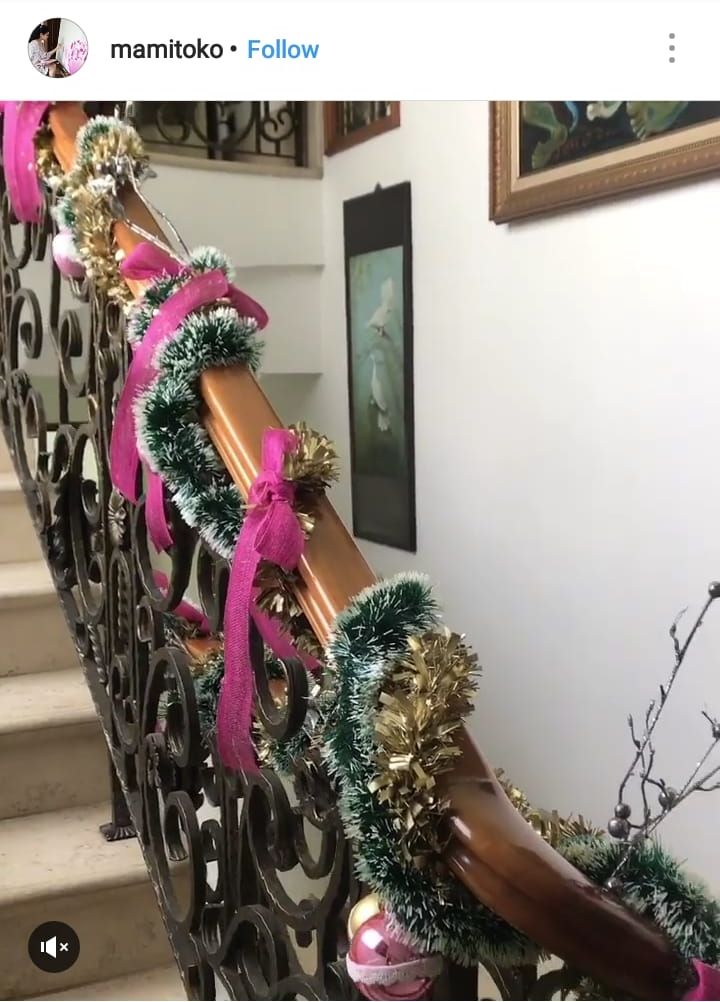 Dekorasi Natal di Rumah Hotma Sitompul