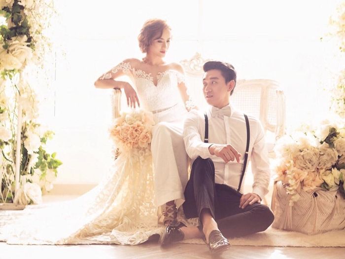 Dylan Sahara dan Ifan dalam sesi foto pernikahan