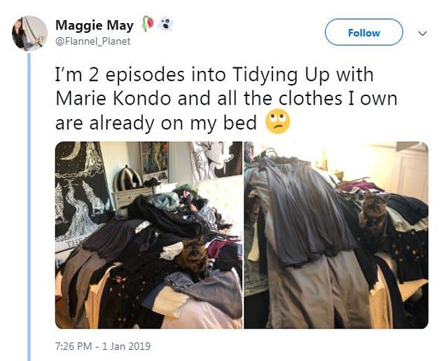 Postingan Maggie May di twitter, ia mengeluarkan seluruh pakaiannya untuk merapikannya kembali