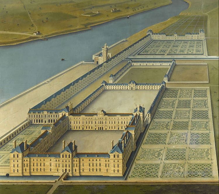 Louvre sempat direnovasi agar menjadi lebih besar ketika dijadikan sebagai istana