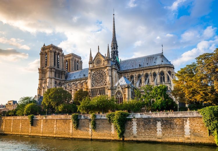 Notre-Dame Paris jadi bangunan yang paling terkenal di dunia