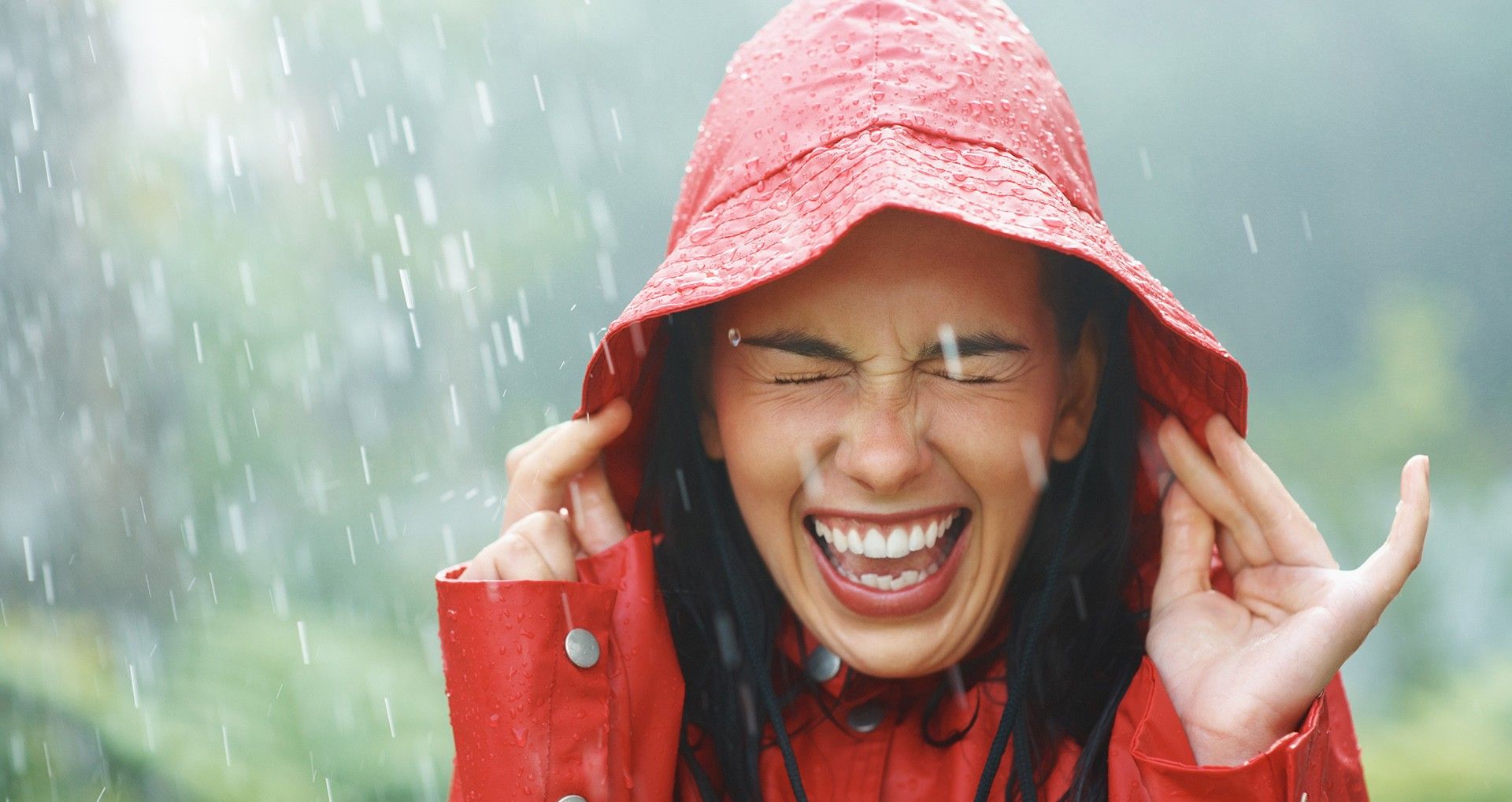 Meski Musim Hujan, Pastikan Rumah Tetap Bersih dengan 5 Cara Ini!