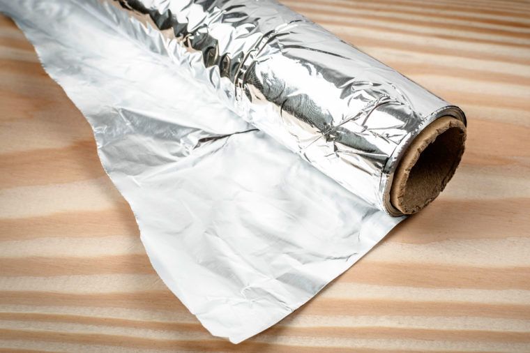 Aluminium foil bisa digunakan untuk  mencegah serangga