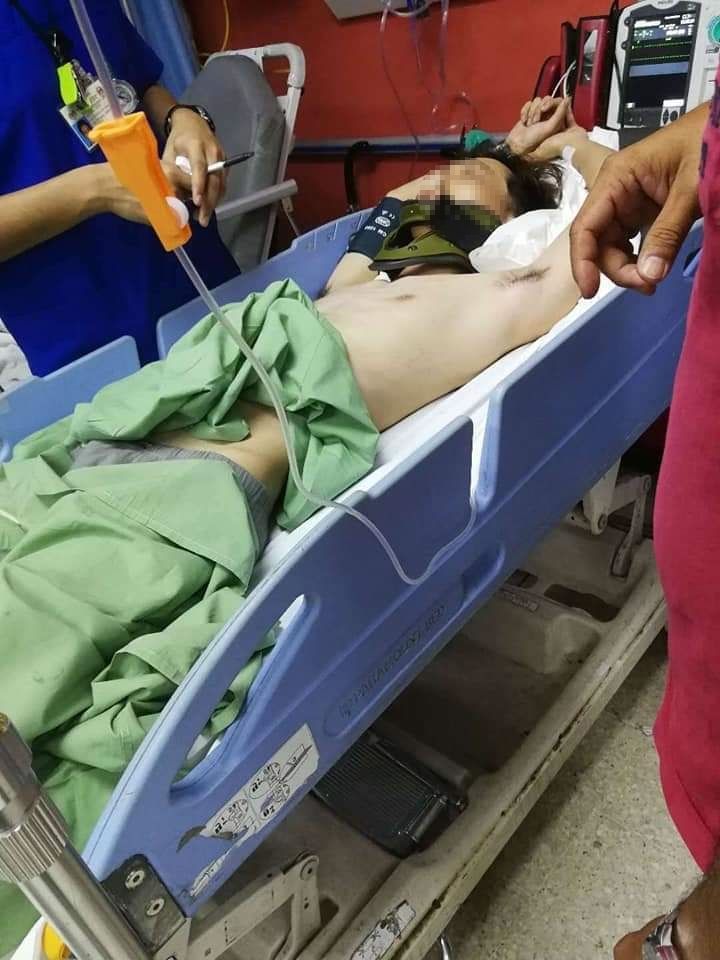 Korban dirawat di ruang ICU Rumah Sakit Tuanku Ja'afar, Seramban, Malaysia. 