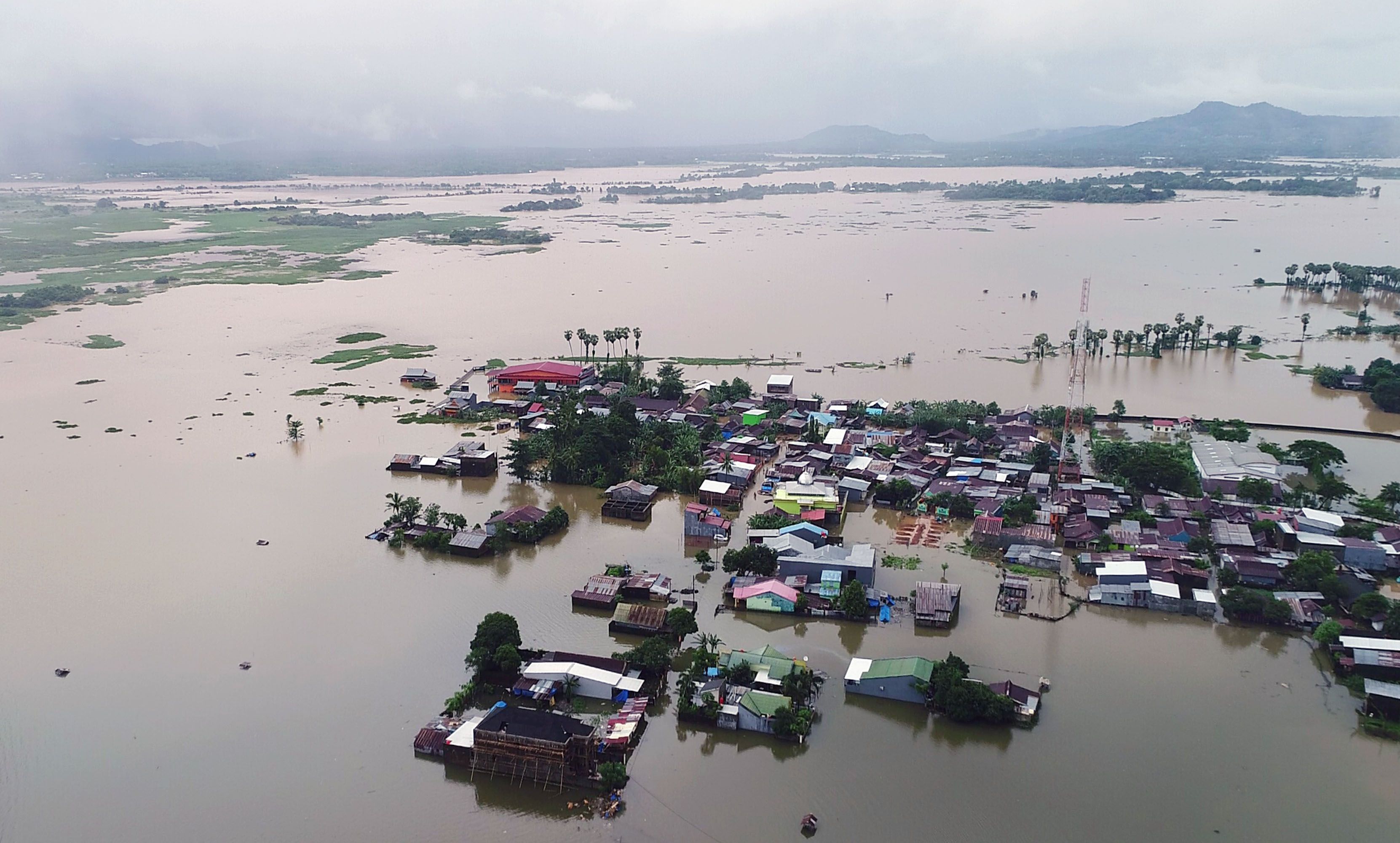 Kondisi Kelurahan Tamanggapa yang terkena banjir terekam dari atas menggunakan kamera Drone, Makassa